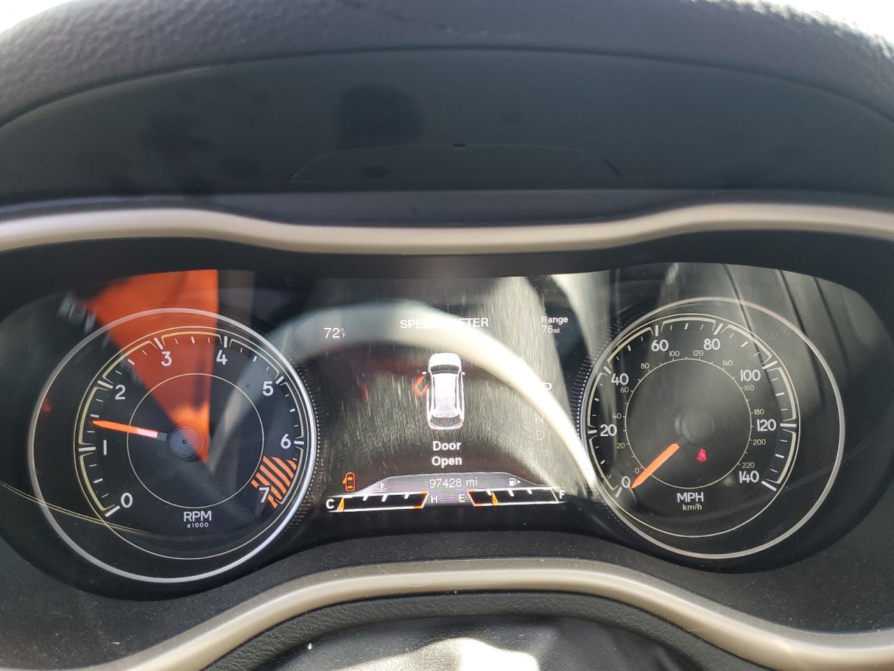 2015 Jeep Grand Cherokee - Image 9