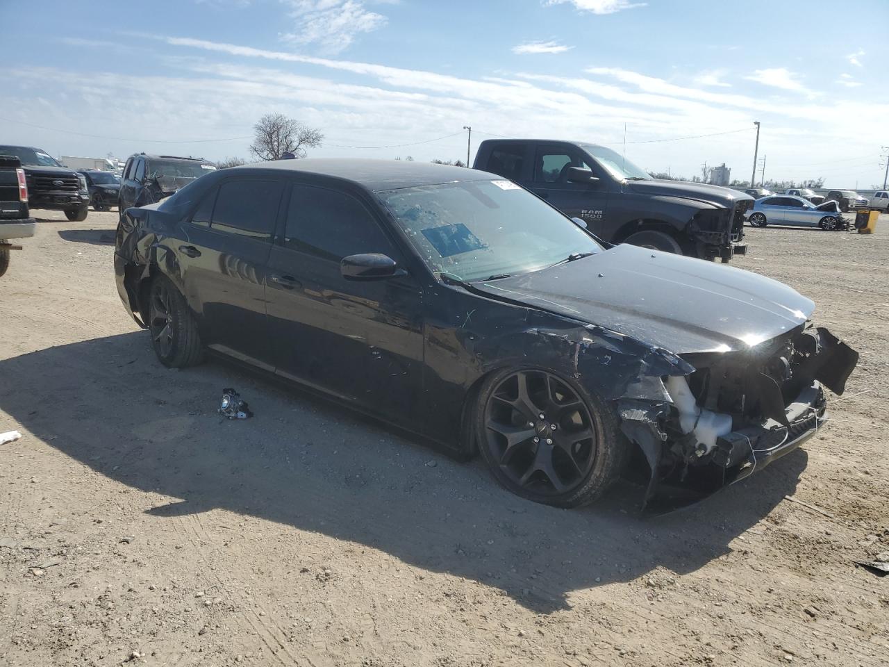 2020 Chrysler 300 - Image 4