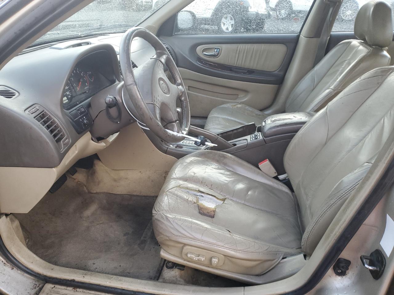 2000 Nissan Maxima - Image 7