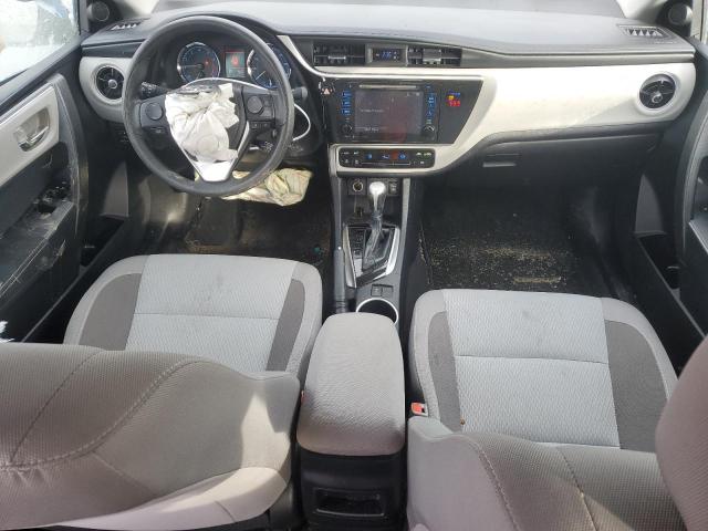  TOYOTA COROLLA 2018 Srebrny