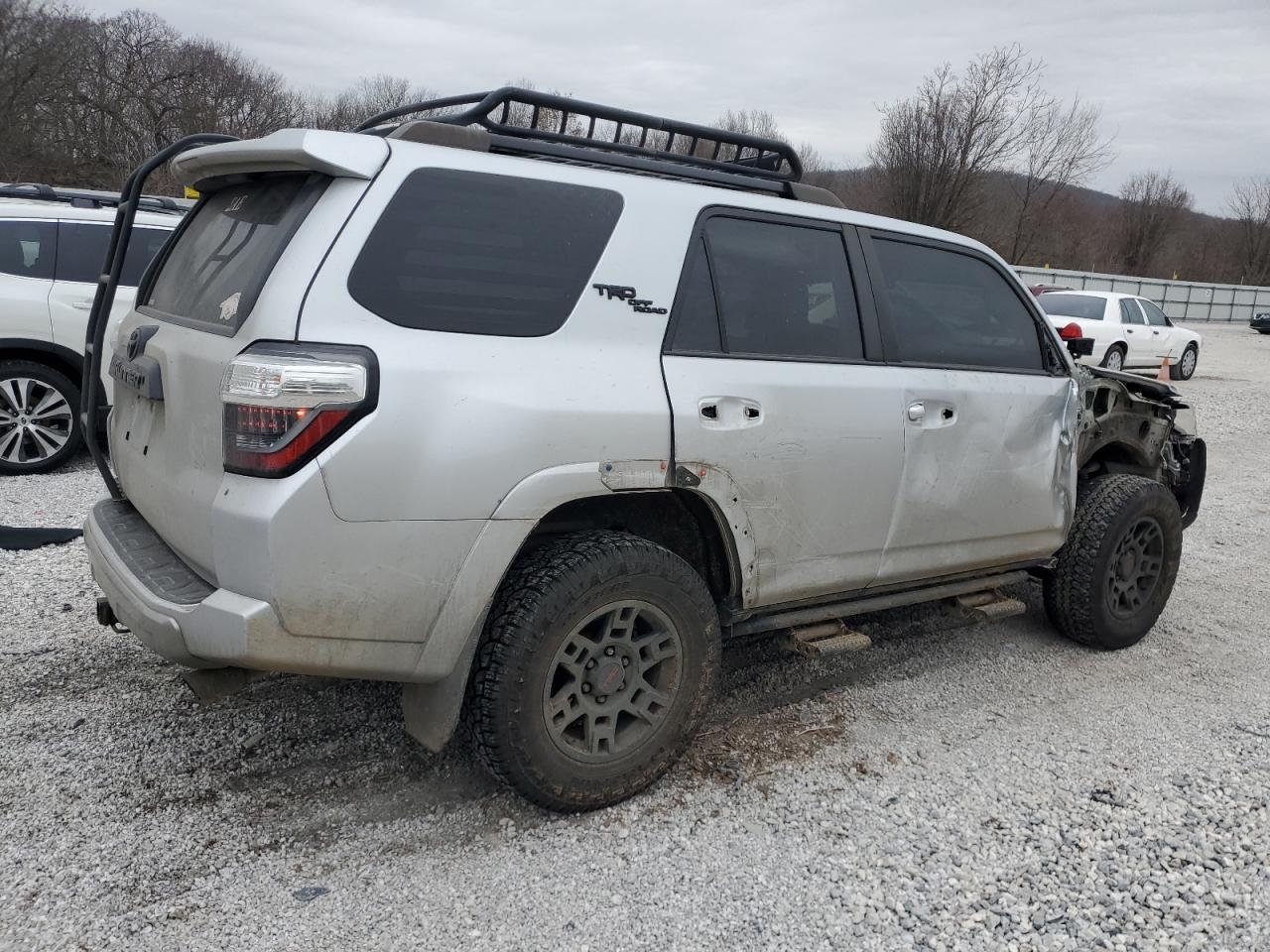 2019 Toyota 4Runner - Image 3