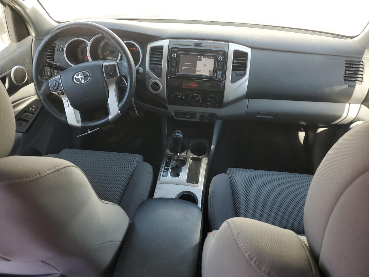 2015 Toyota Tacoma - Image 8