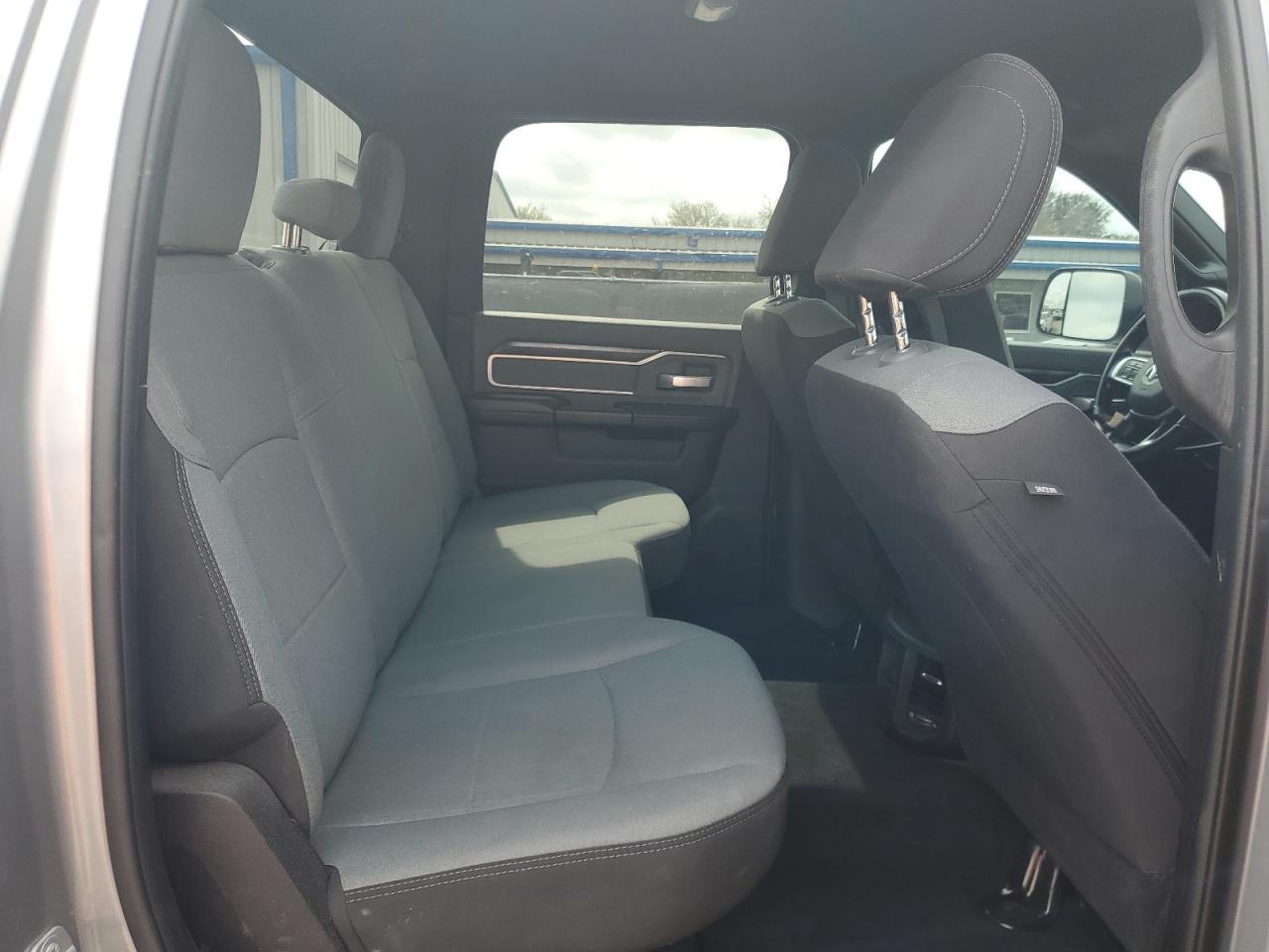 2022 RAM 2500 - Image 10