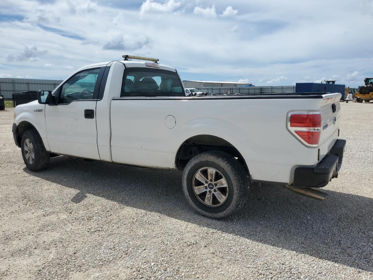 2013 Ford F-150 - Image 2