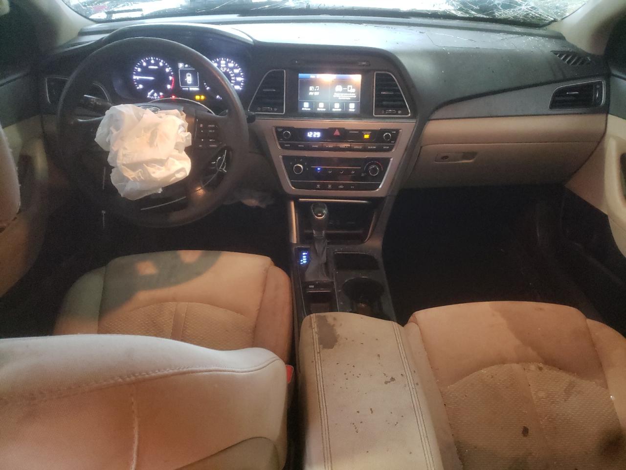2016 Hyundai Sonata - Image 8