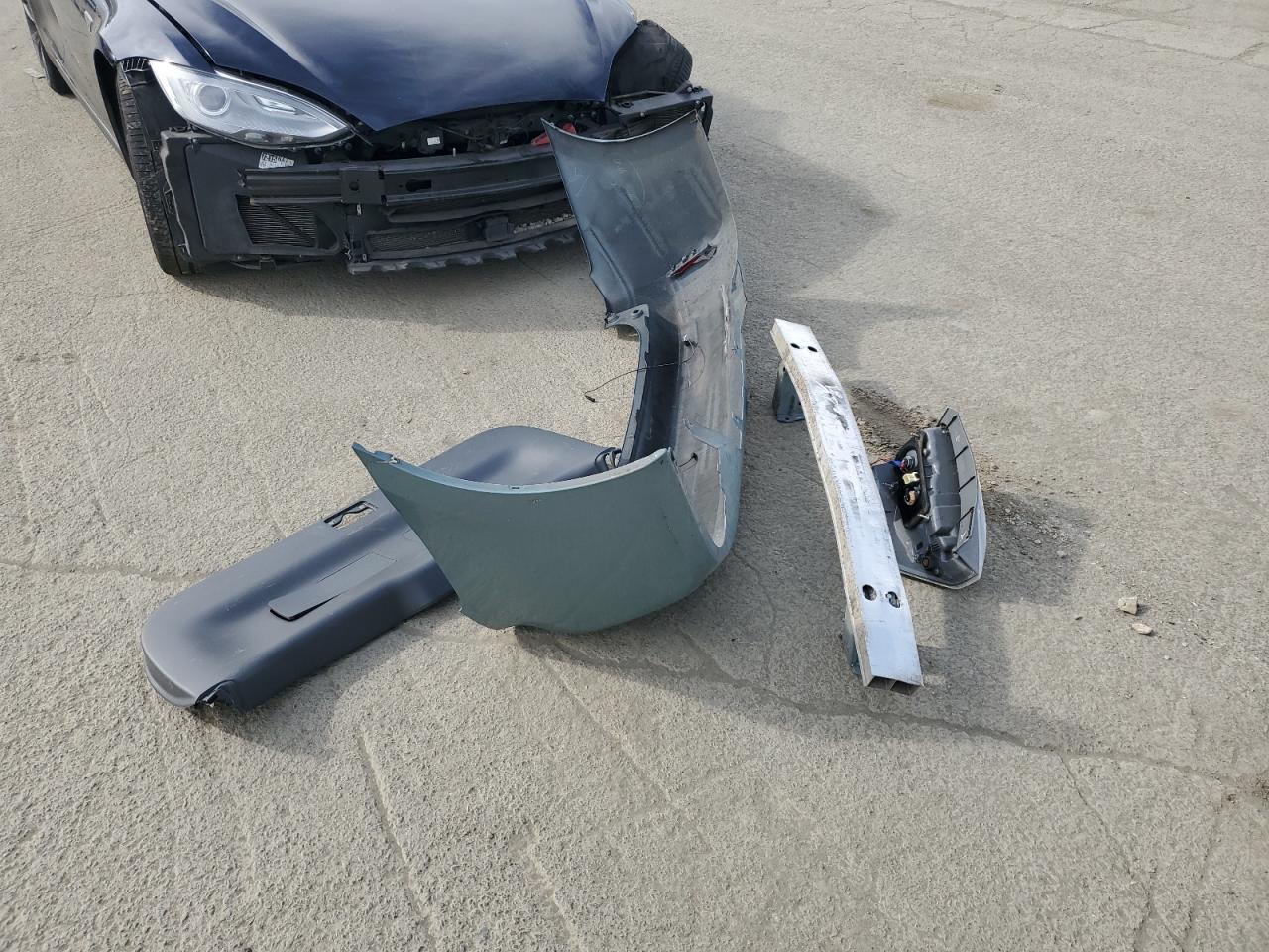 2014 Toyota Prius - Image 12