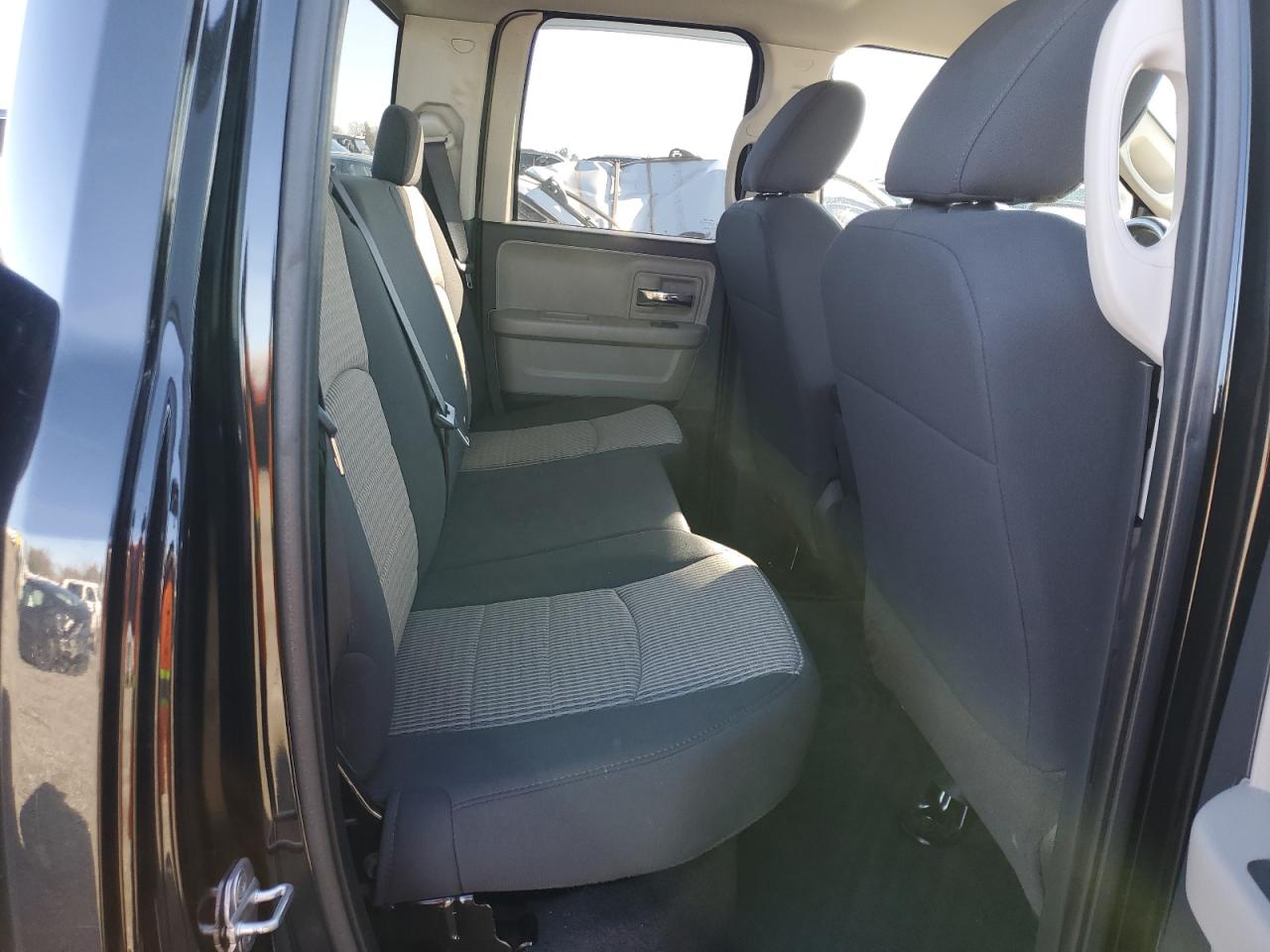 2010 Dodge RAM - Image 10