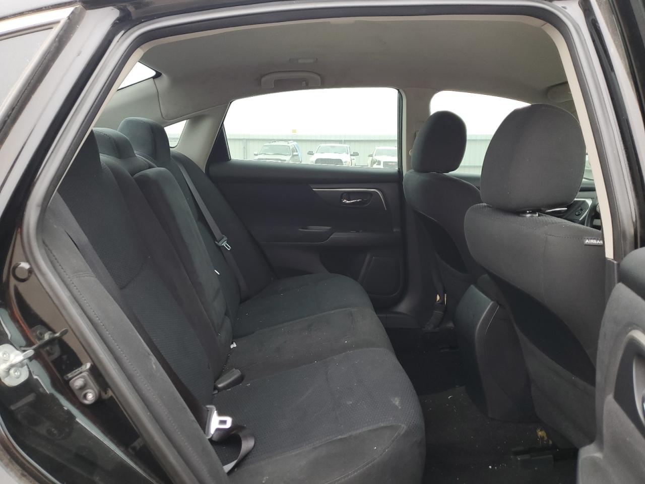 2015 Nissan Altima - Image 10