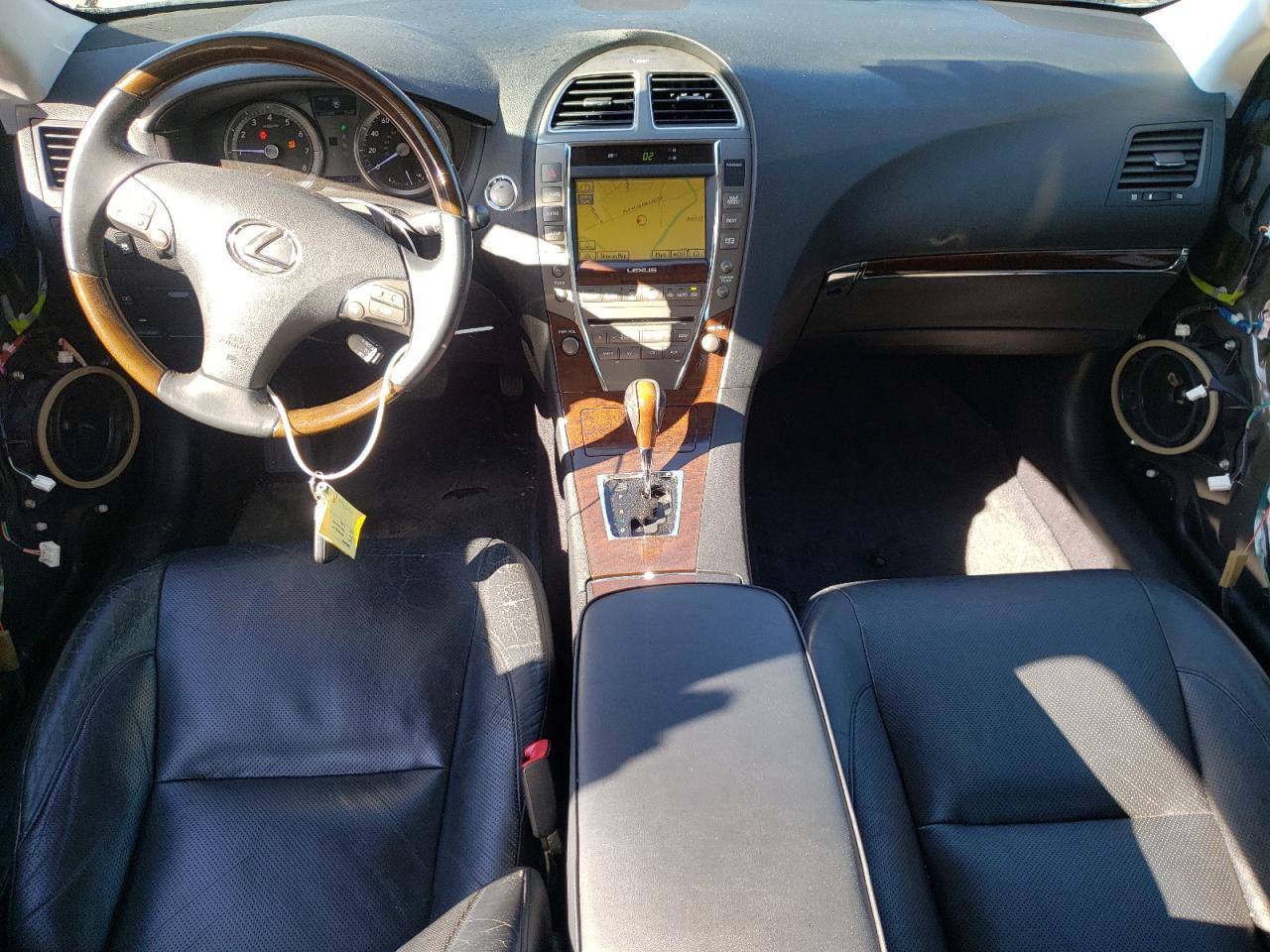 2010 Lexus ES - Image 8