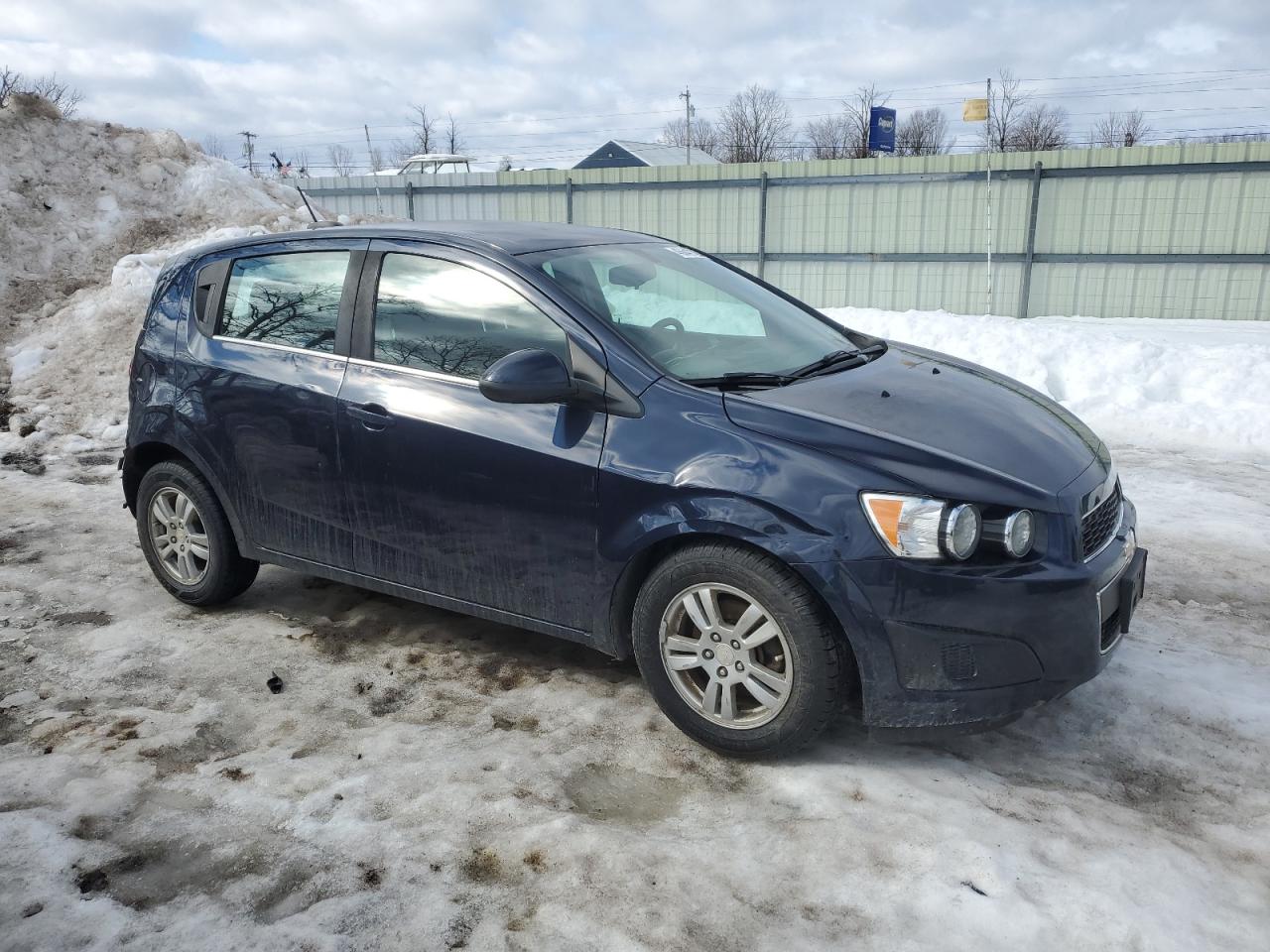 2016 Chevrolet Sonic - Image 4
