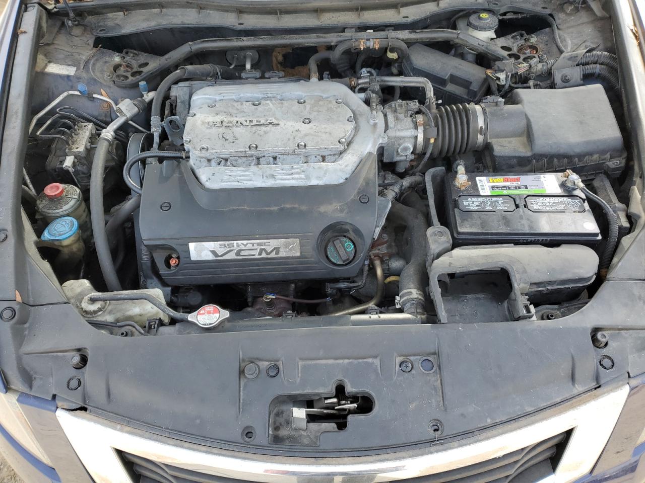 2009 Honda Accord - Image 11