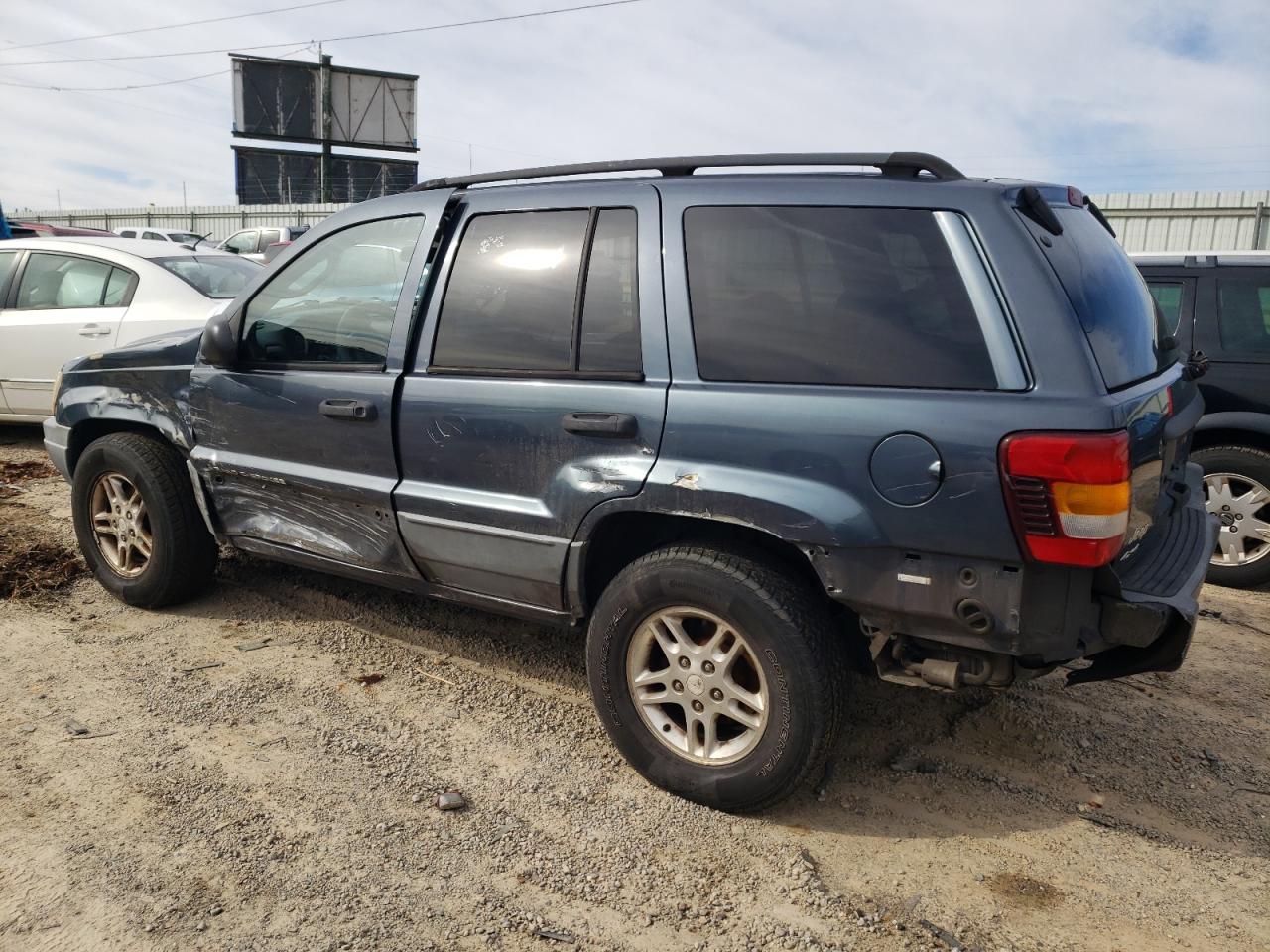 2002 Jeep Grand Cherokee - Image 2