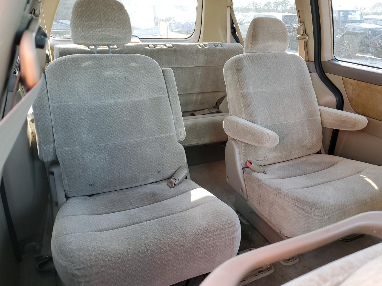 2001 Honda Odyssey - Image 11