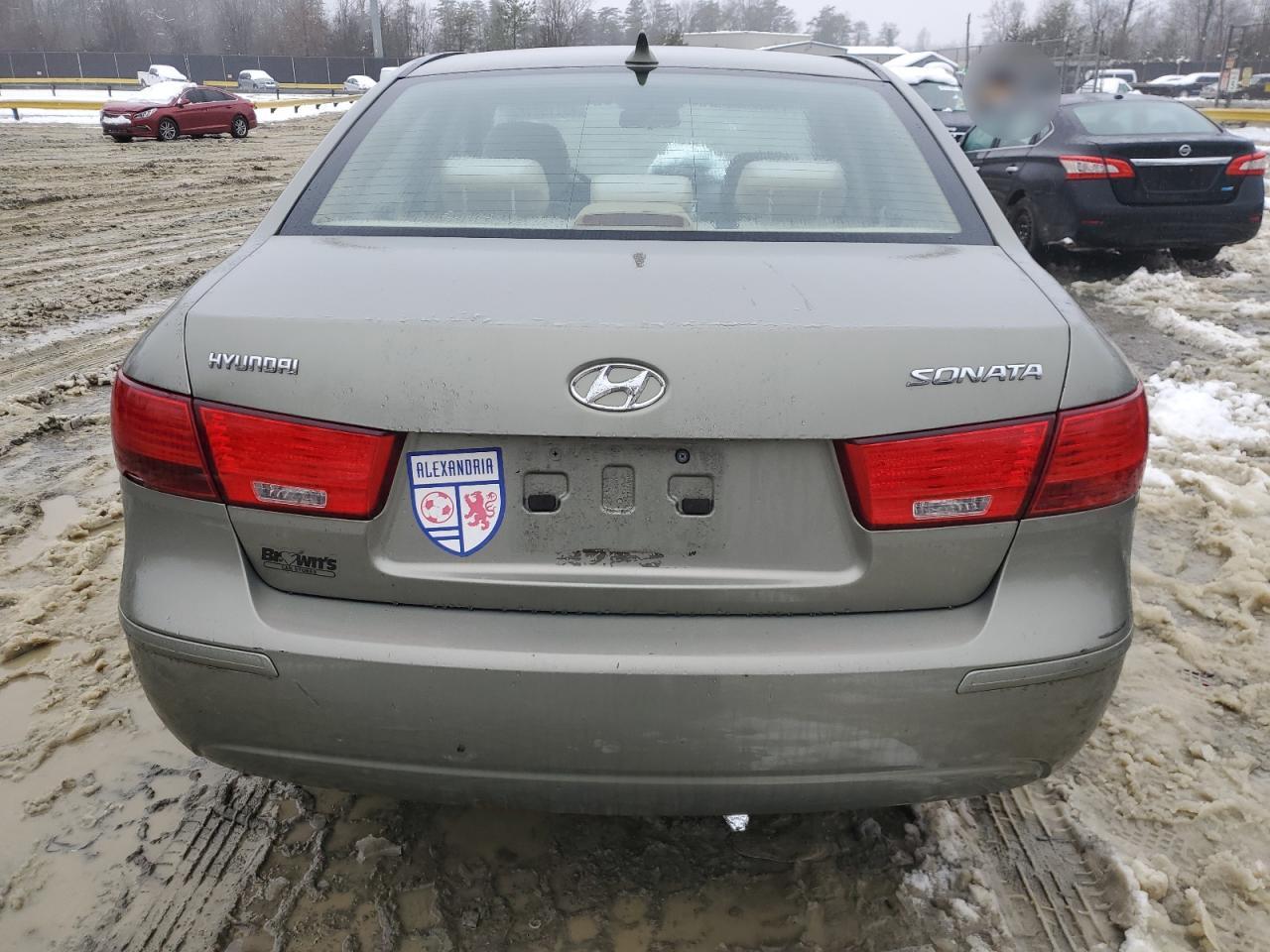 2009 Hyundai Sonata - Image 6