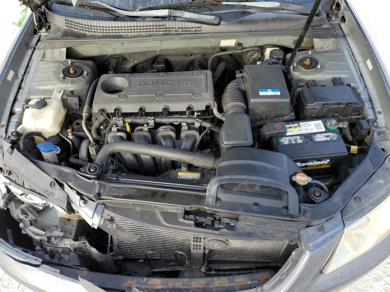 2010 Hyundai Sonata - Image 12