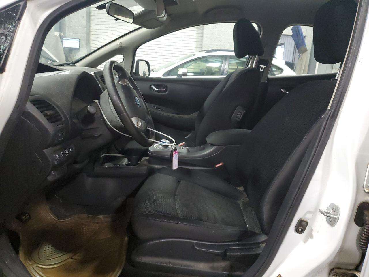 2015 Nissan Leaf - Image 7