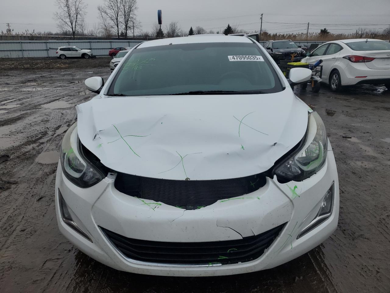 2016 Hyundai Elantra - Image 5