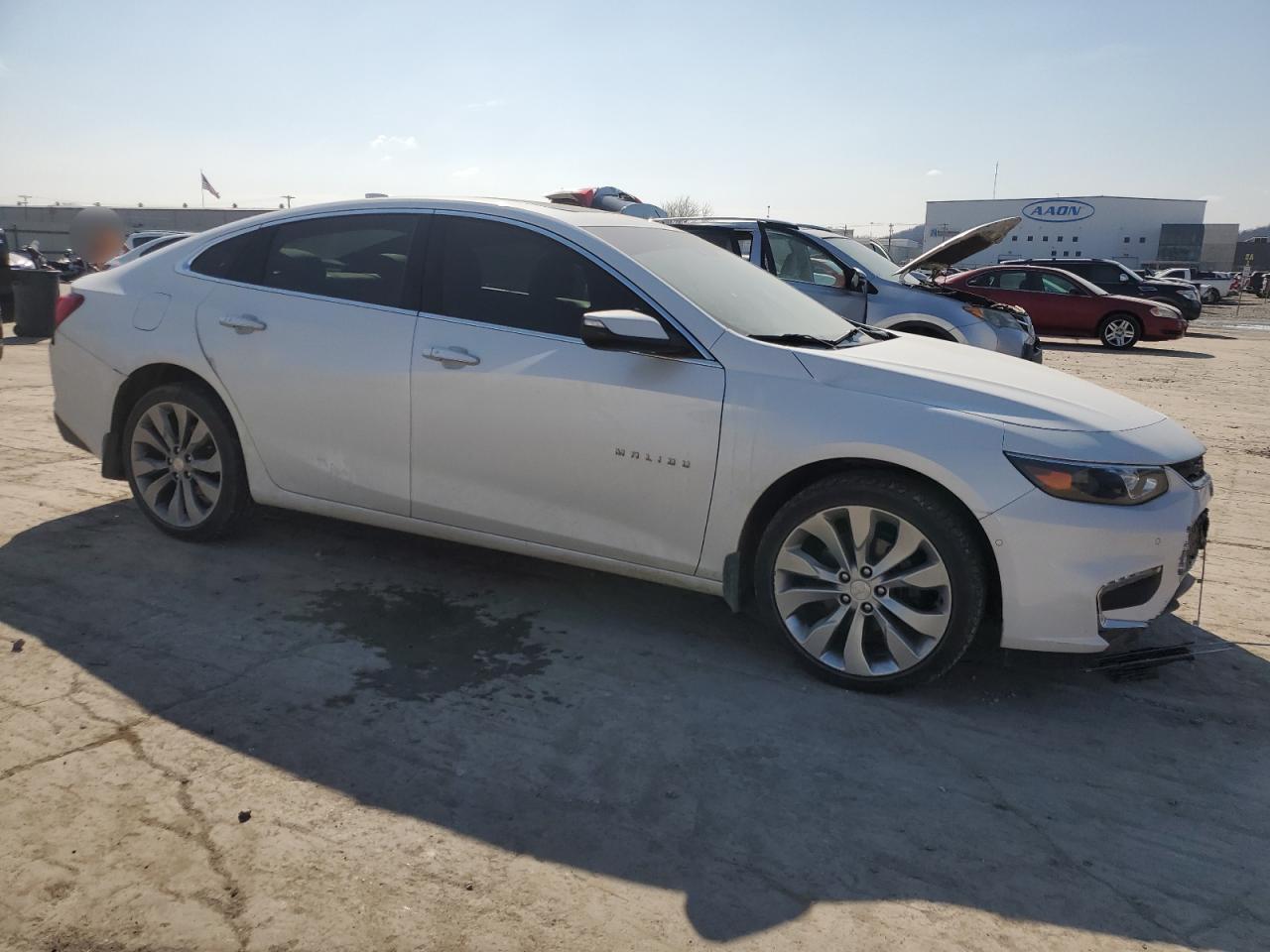 2018 Chevrolet Malibu - Image 4