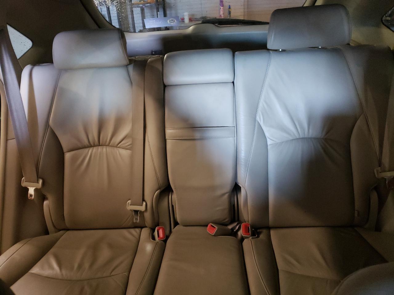 2004 Lexus RX - Image 10