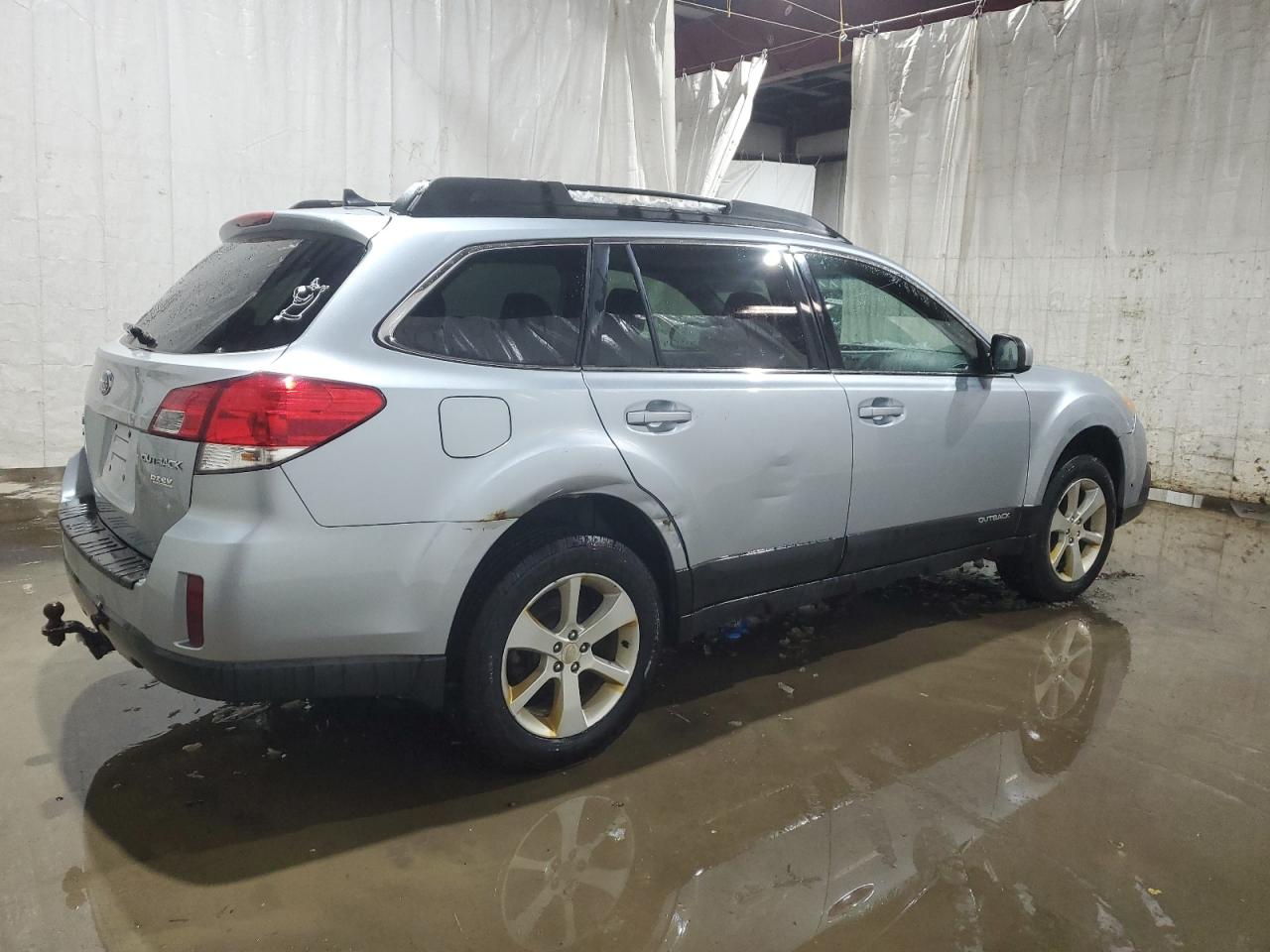 2014 Subaru Outback - Image 3