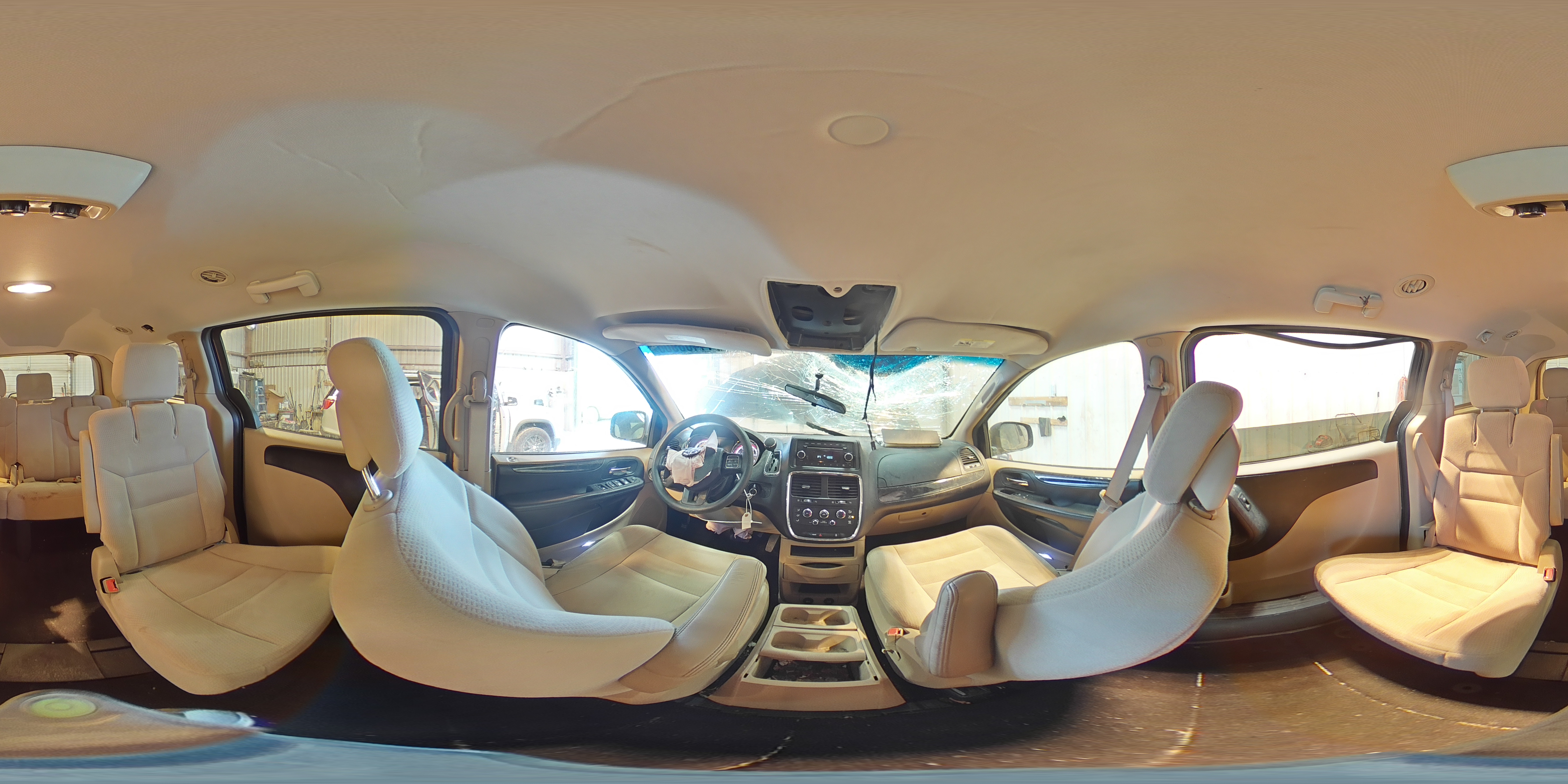 2014 Dodge Caravan - Image 14