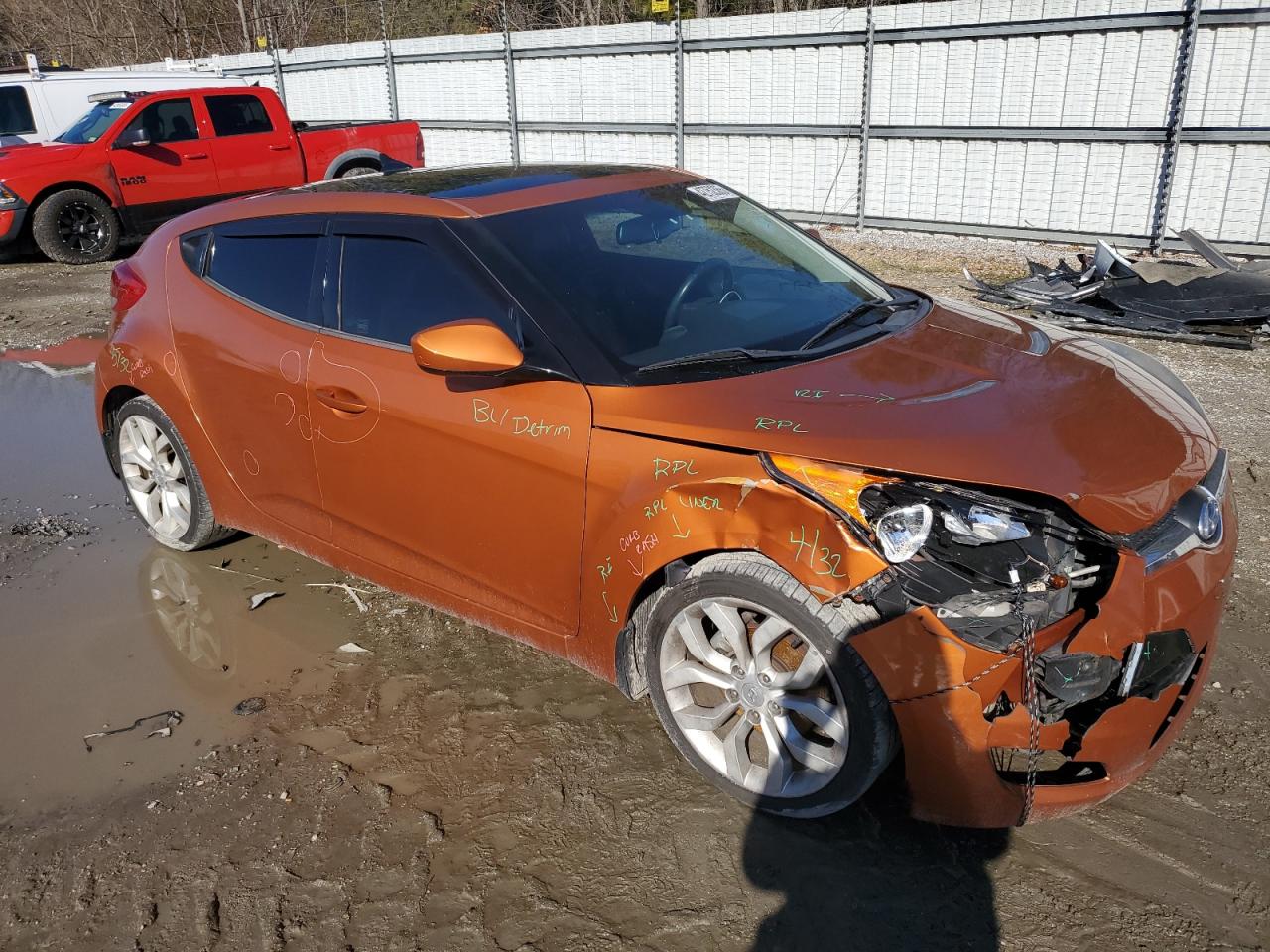 2012 Hyundai Veloster - Image 4