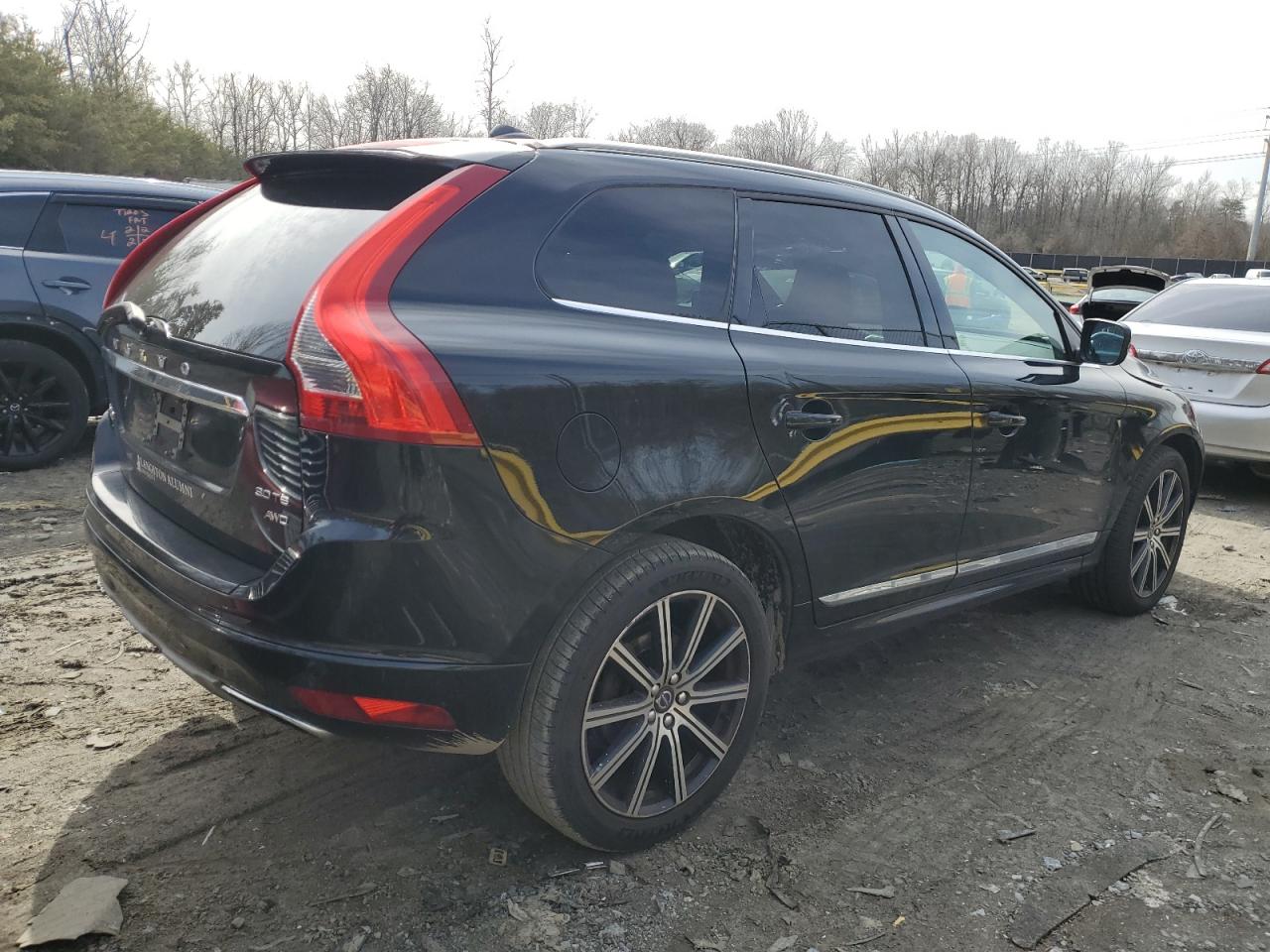 2016 Volvo XC60 - Image 3