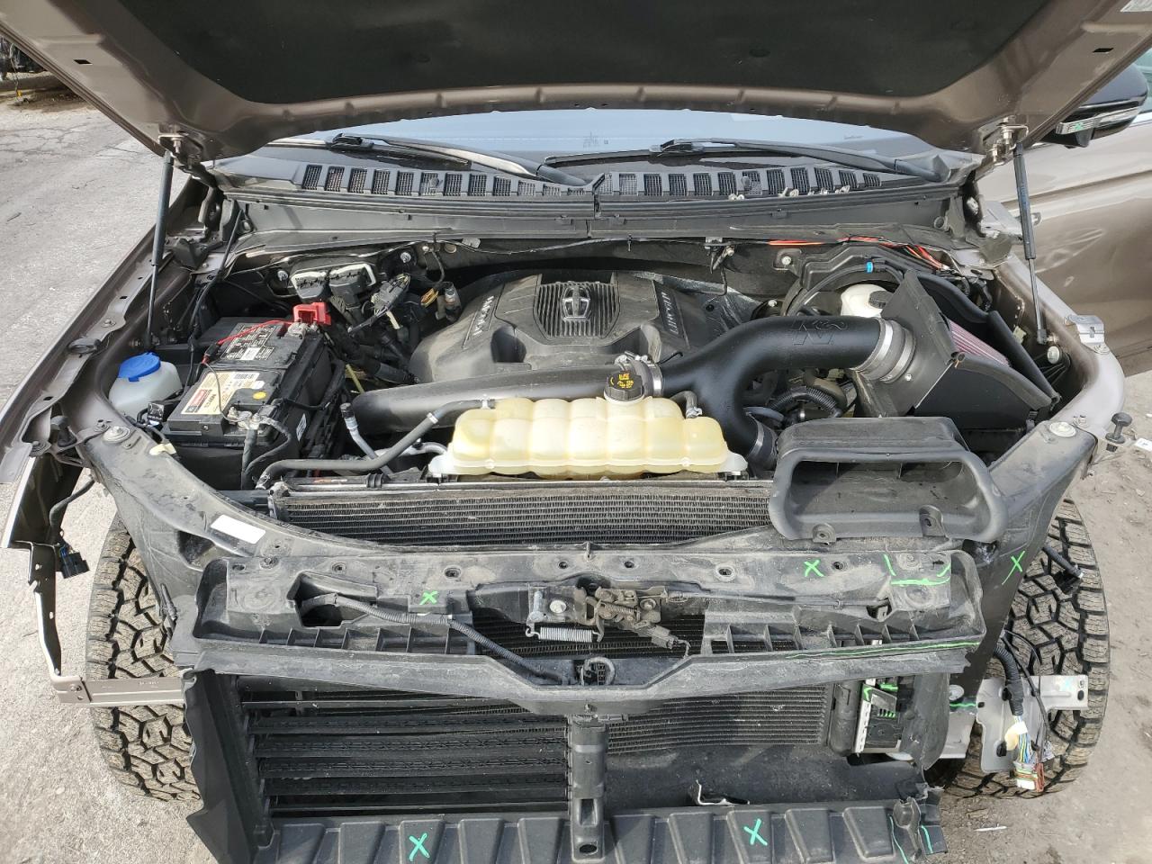 2019 Lincoln Navigator - Image 12