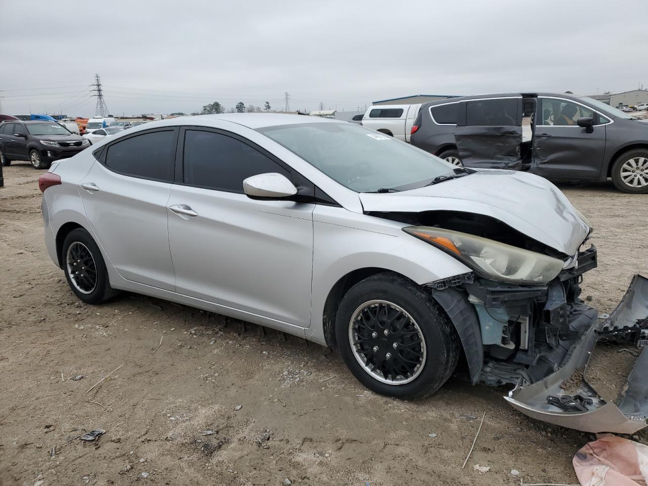 2016 Hyundai Elantra - Image 4