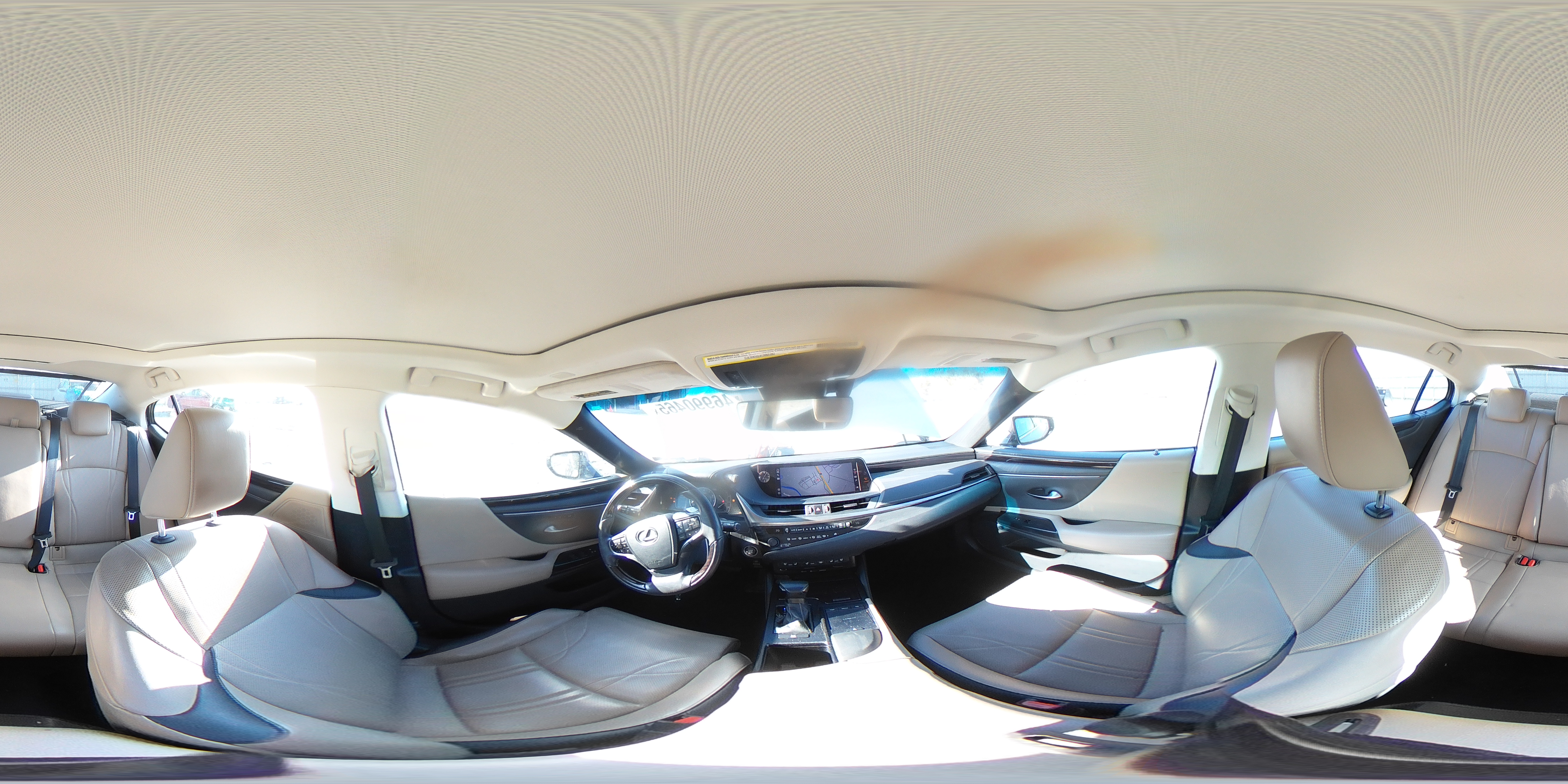 2020 Lexus ES - Image 12