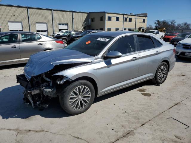  VOLKSWAGEN JETTA 2021 Серебристый