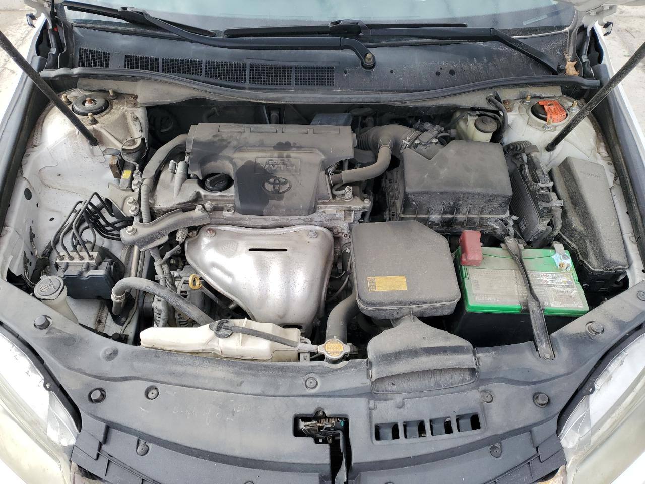 2015 Toyota Camry - Image 11