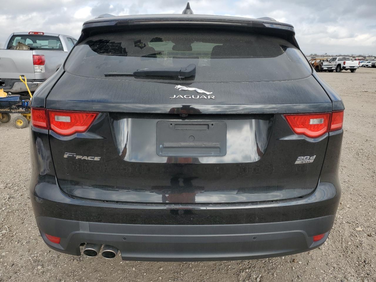 2017 Jaguar F-Pace - Image 6