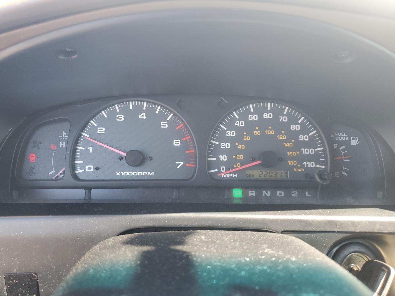 2000 Toyota 4Runner - Image 9