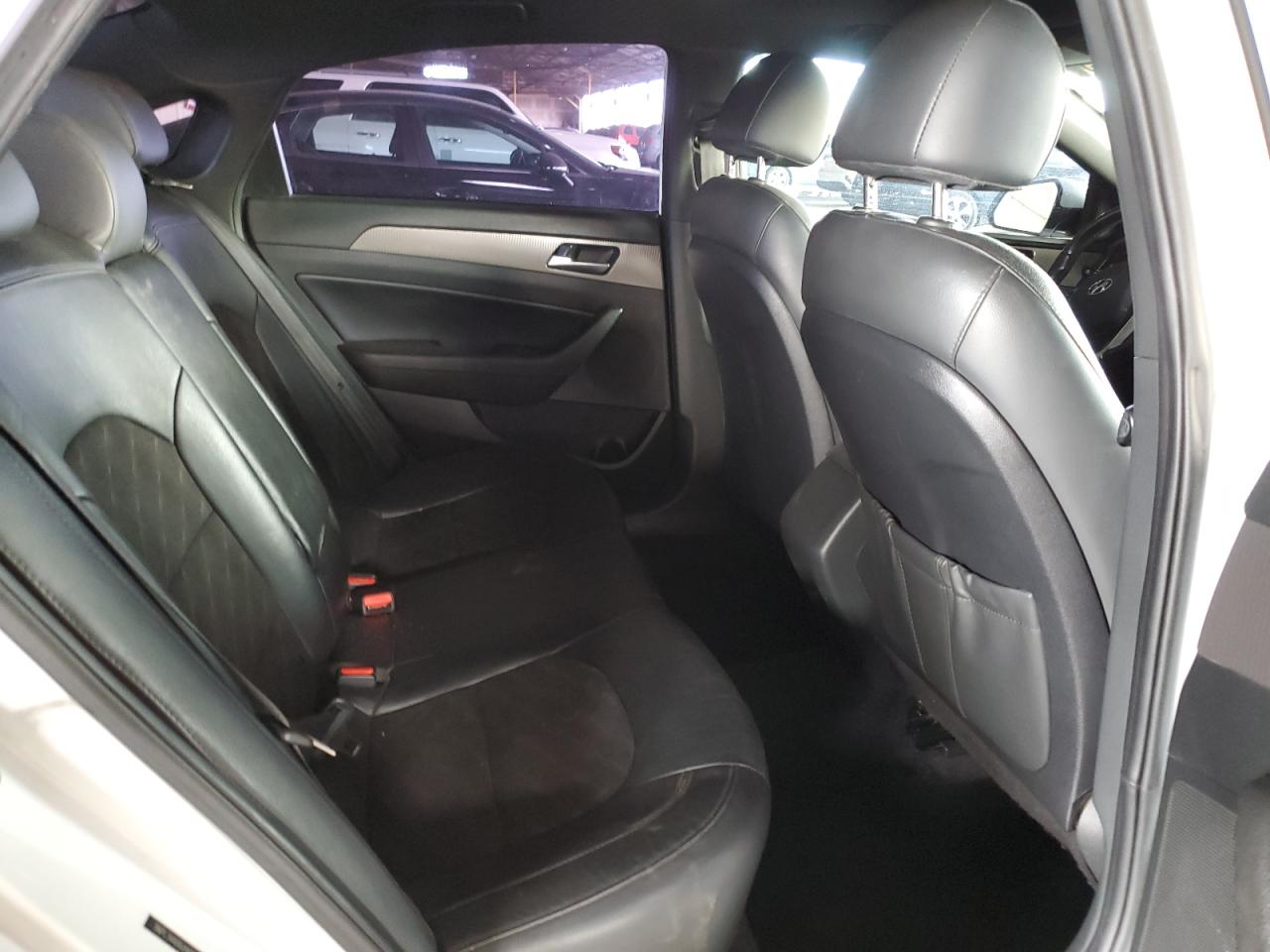 2018 Hyundai Sonata - Image 10