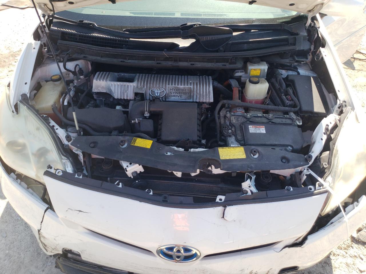 2013 Toyota Prius - Image 11