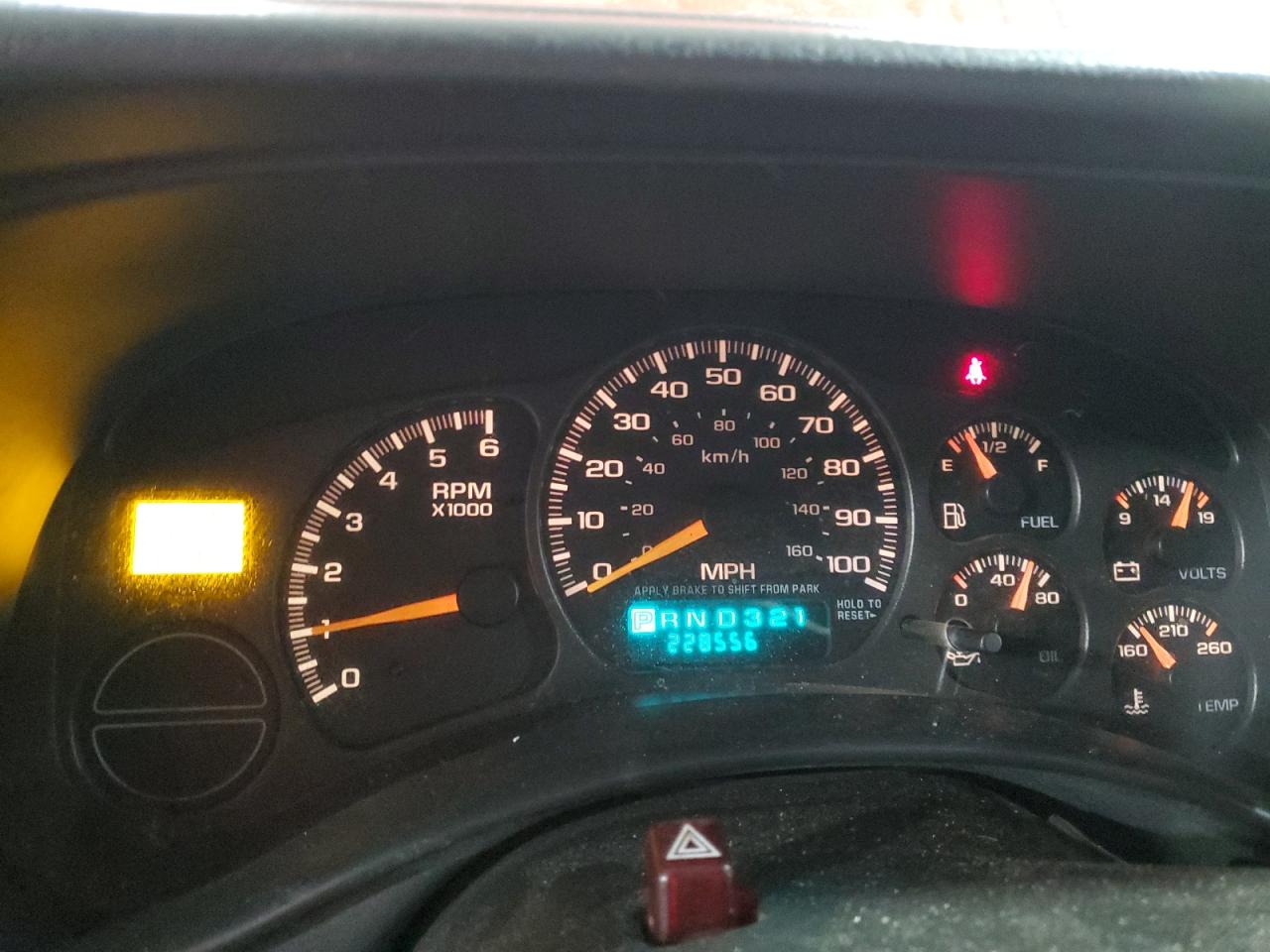 2001 Chevrolet Silverado - Image 9