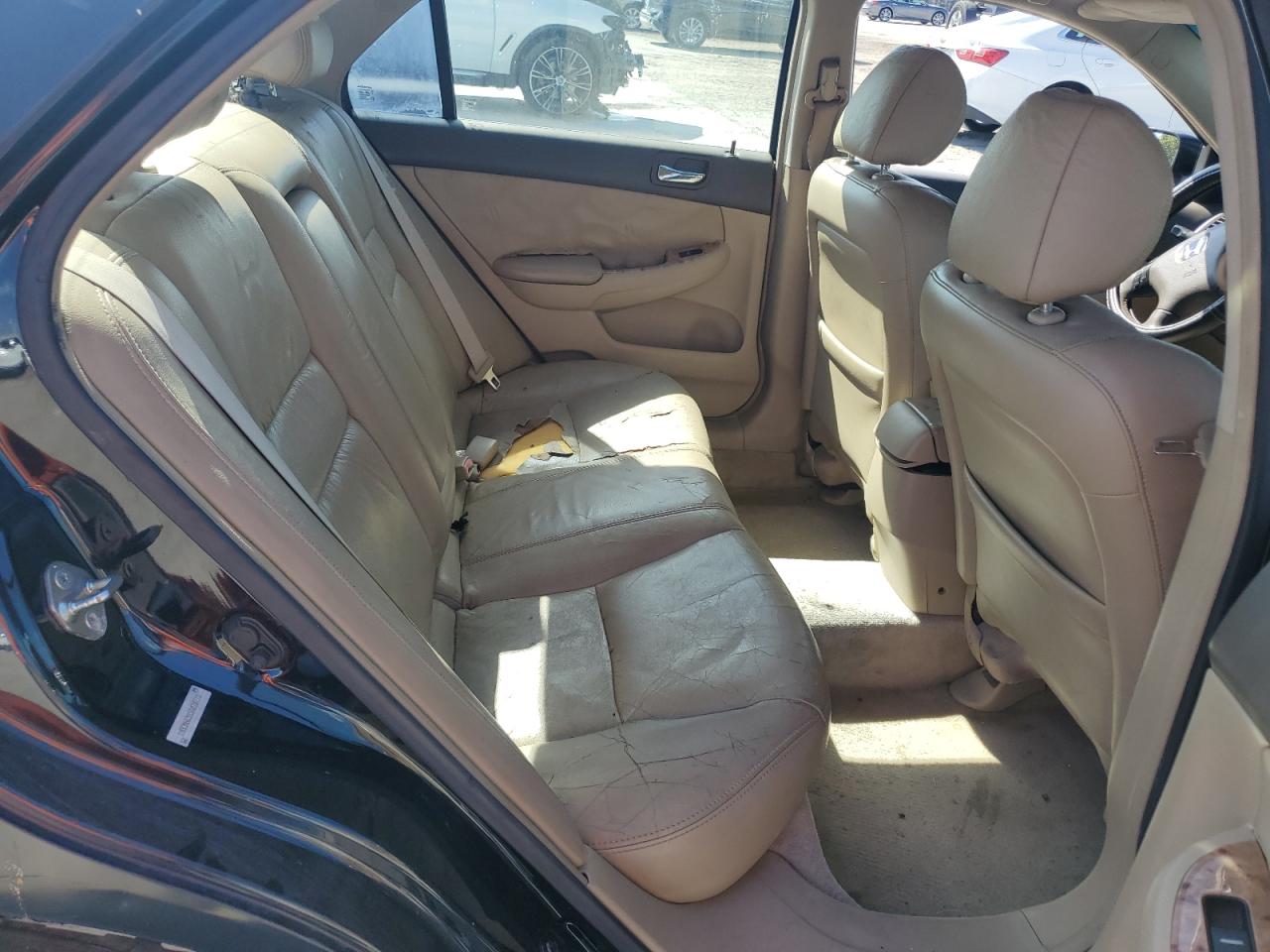 2003 Honda Accord - Image 10