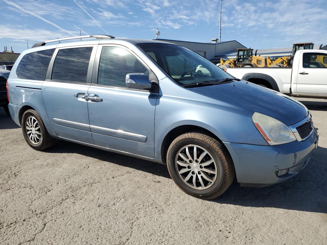 2011 Kia Sedona - Image 4