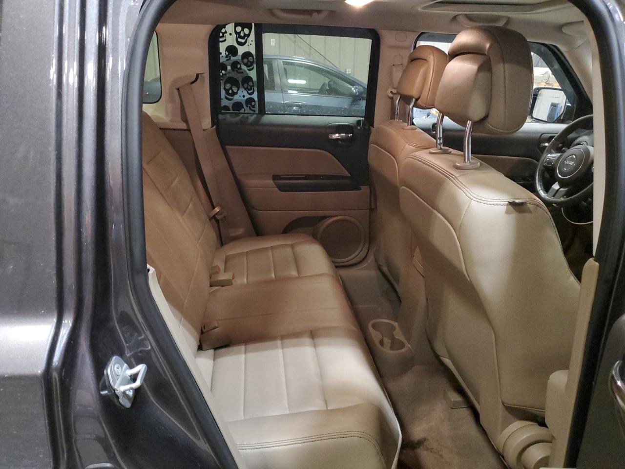 2016 Jeep Liberty (Patriot) - Image 10