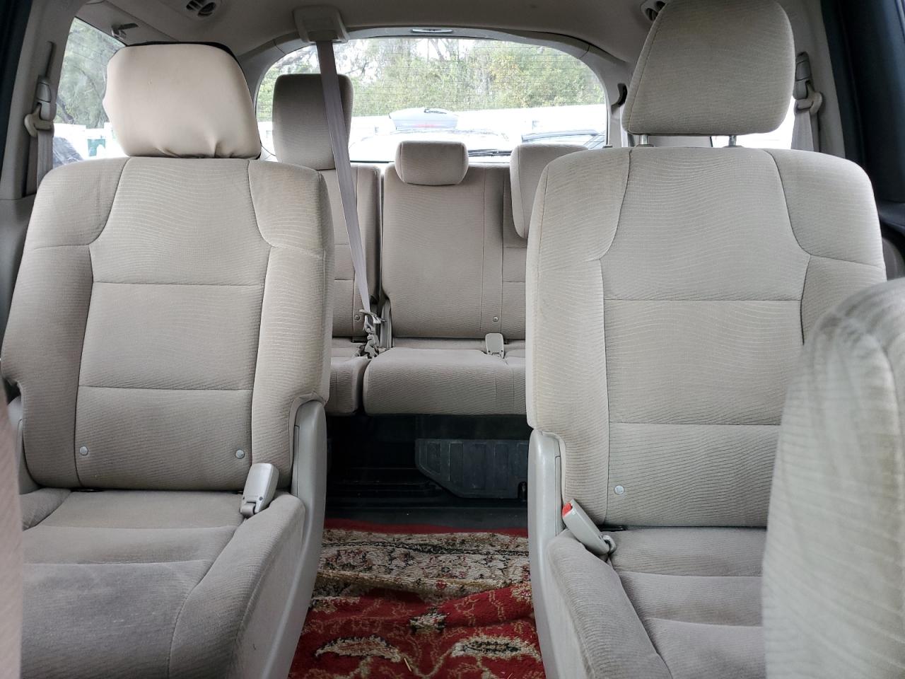 2011 Honda Odyssey - Image 10