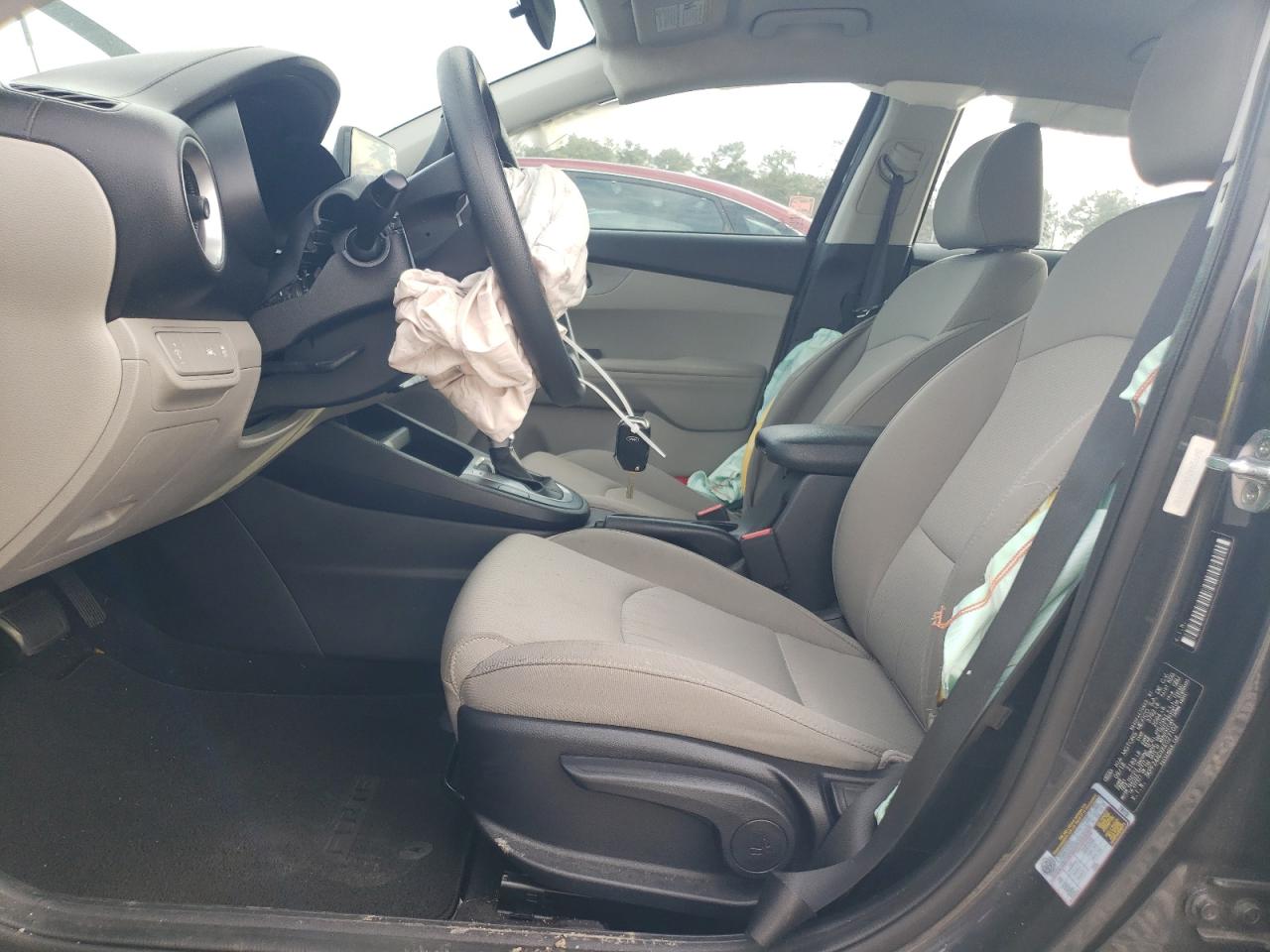 2019 Kia Forte - Image 7