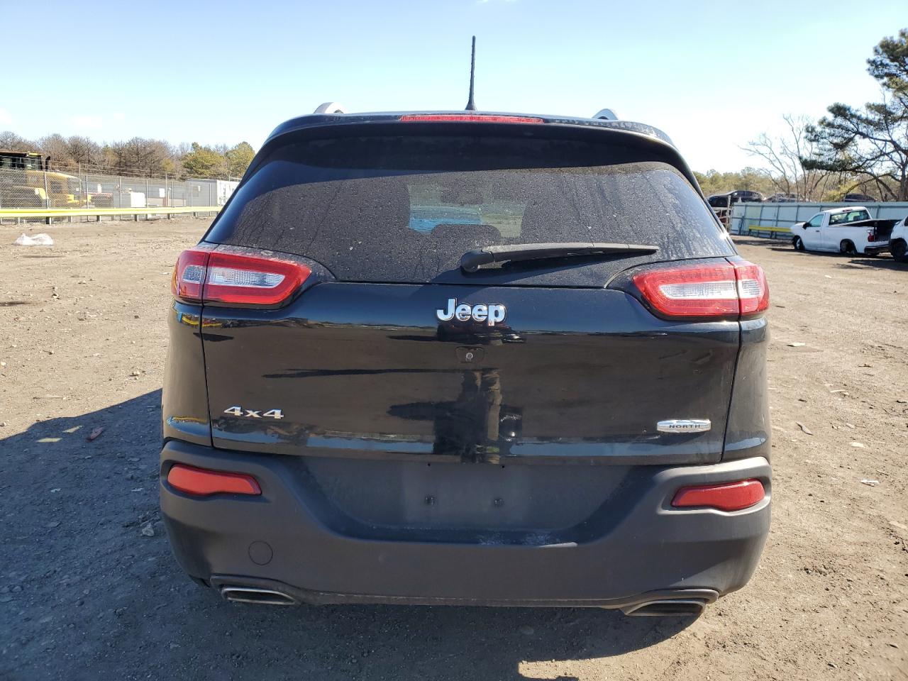 2017 Jeep Grand Cherokee - Image 6