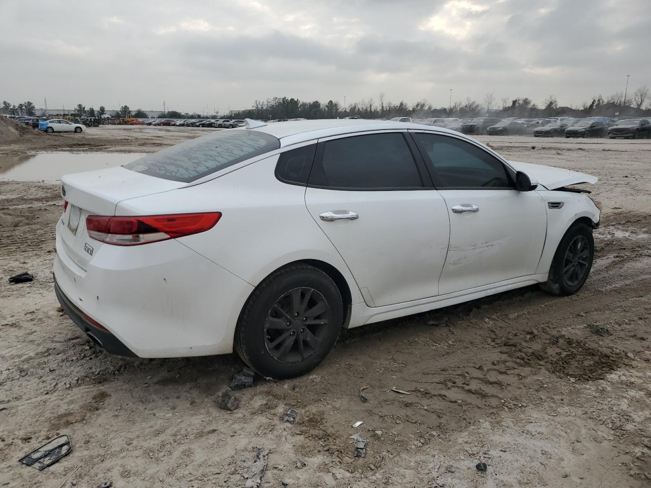 2018 Kia Optima - Image 3