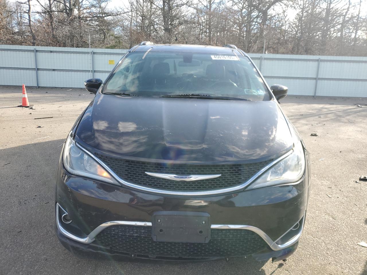 2018 Chrysler Pacifica - Image 5