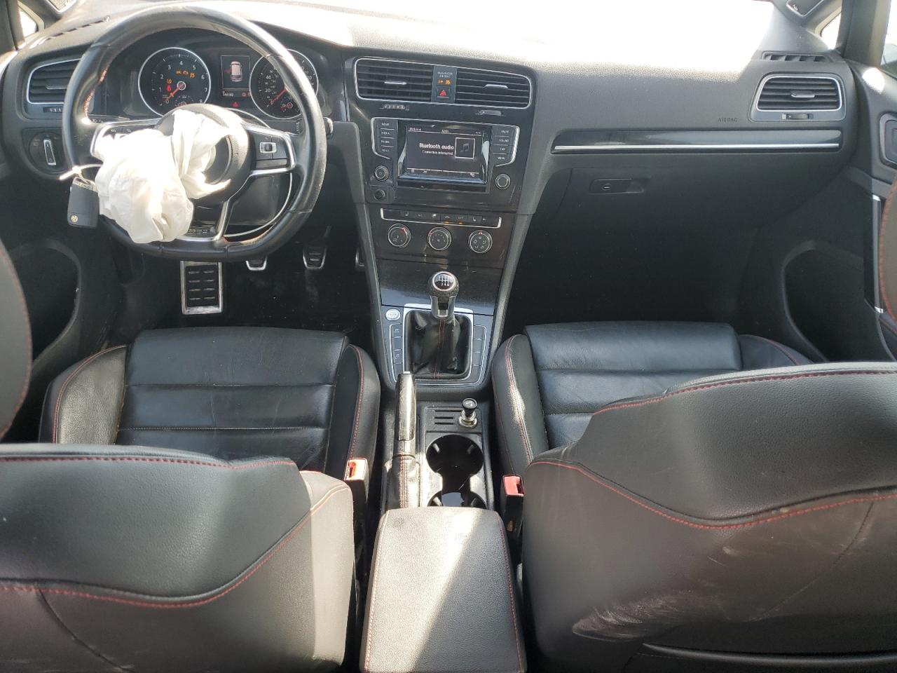 2015 Volkswagen GTI - Image 8