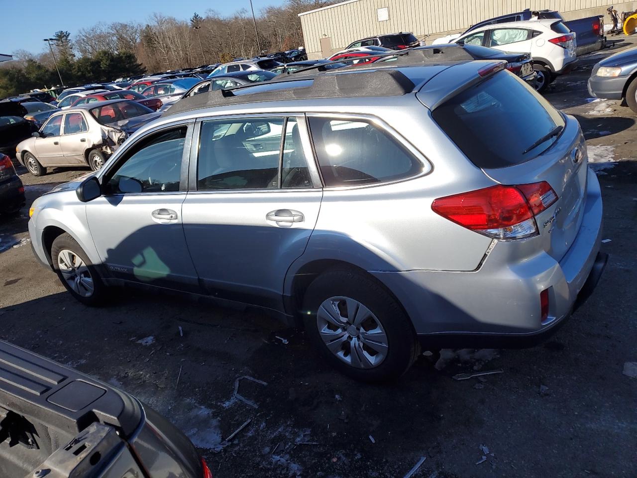 2013 Subaru Outback - Image 2