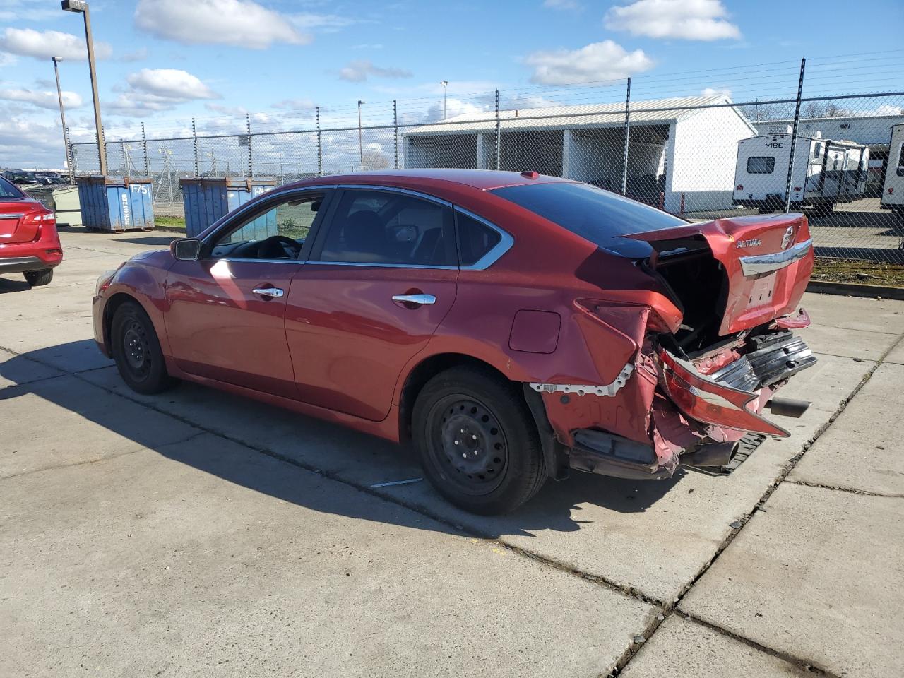 2015 Nissan Altima - Image 2