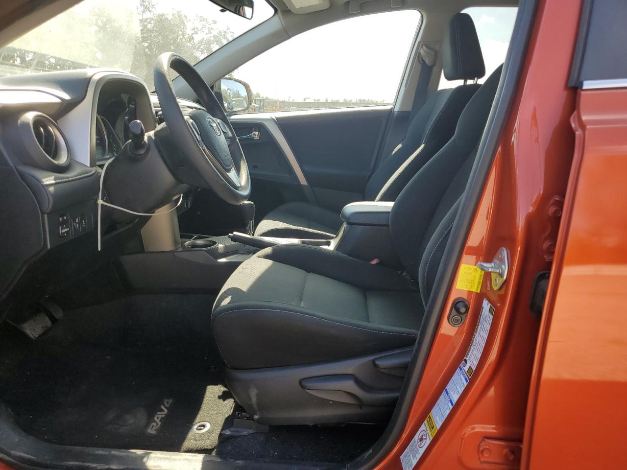 2015 Toyota RAV 4 - Image 7