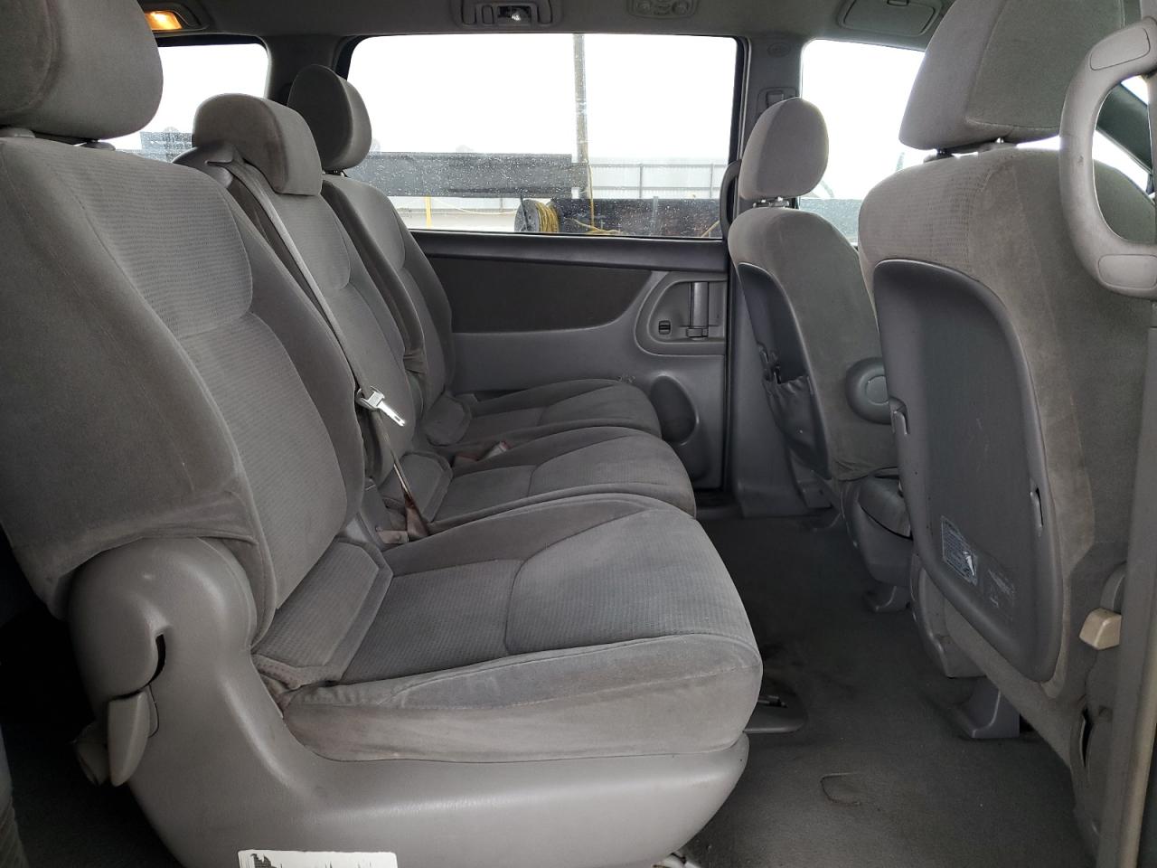 2004 Toyota Sienna Ce VIN: 5TDZA23C94S135745 Lot: 44736425